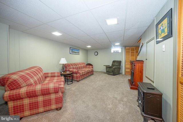 614 CRESCENT DR, Glenolden, PA 19036