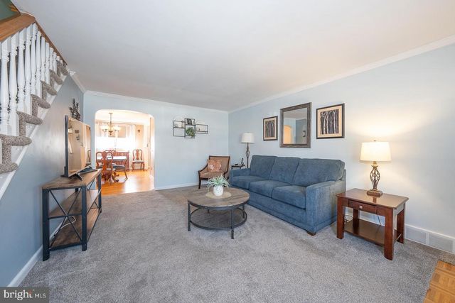 614 CRESCENT DR, Glenolden, PA 19036