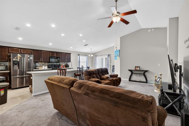 243 SANDESTIN DRIVE, Haines City, FL 33844