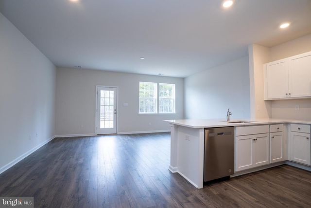 387 MAZZEO DR, Glassboro, NJ 08028