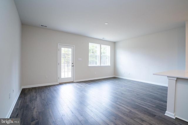 387 MAZZEO DR, Glassboro, NJ 08028
