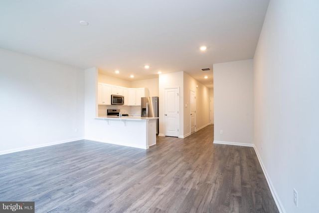 387 MAZZEO DR, Glassboro, NJ 08028