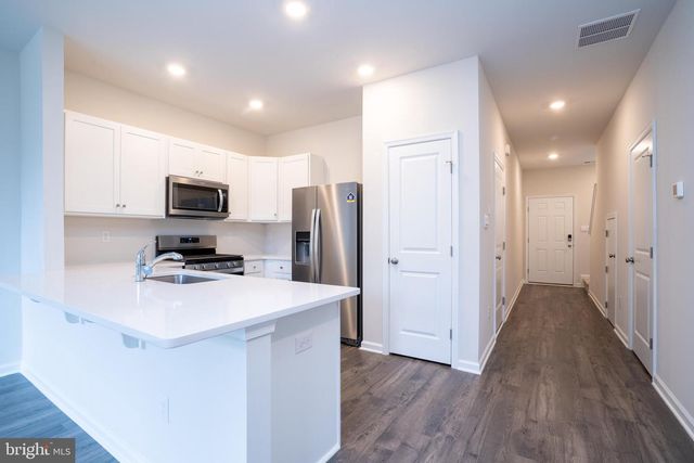 387 MAZZEO DR, Glassboro, NJ 08028