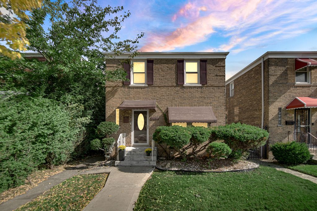 9831 S Prairie Avenue, Chicago, IL 60628 — photo 2