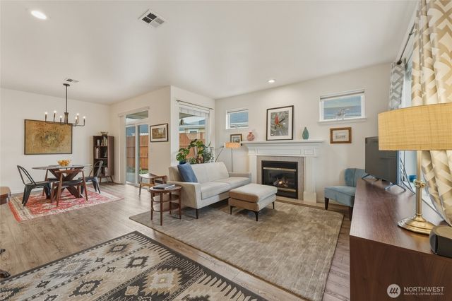 764 SE Quail Run, College Place, WA 99324