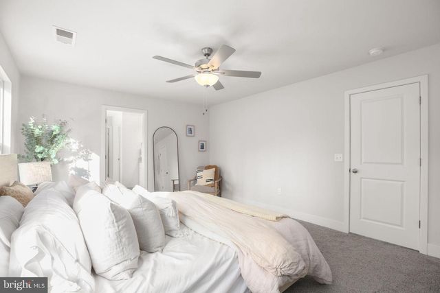 2102 LAKEVIEW PKWY, Locust Grove, VA 22508