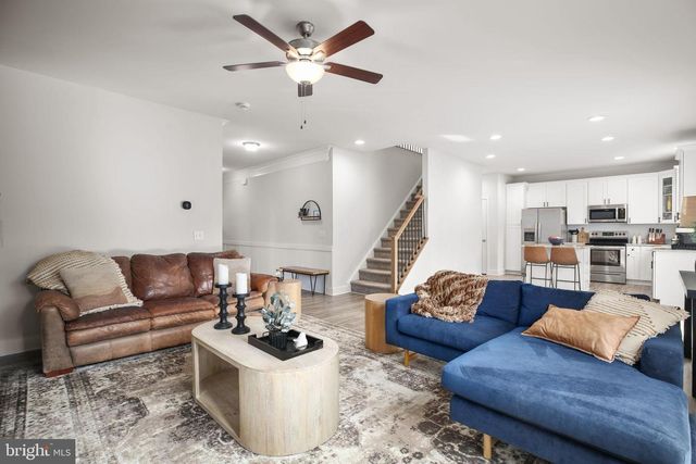 2102 LAKEVIEW PKWY, Locust Grove, VA 22508