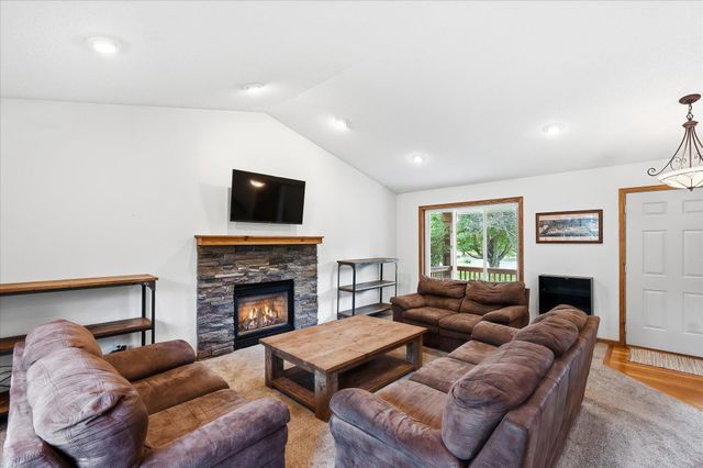 6592 Albert Court, Lino Lakes, MN 55038