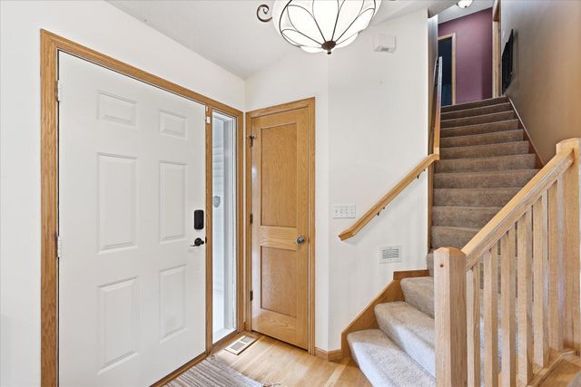 6592 Albert Court, Lino Lakes, MN 55038