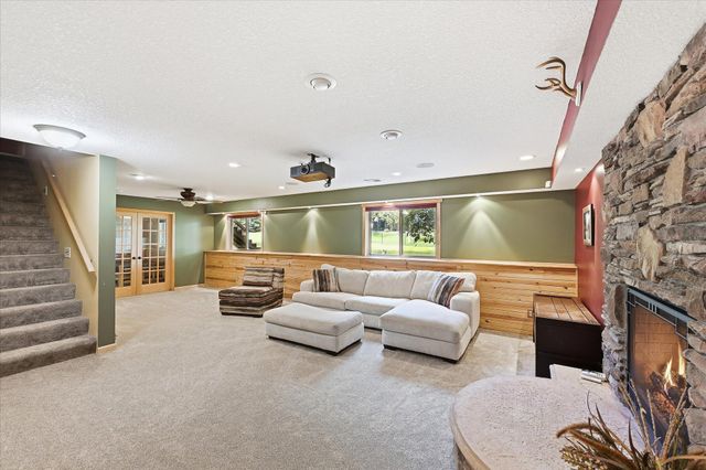 6592 Albert Court, Lino Lakes, MN 55038