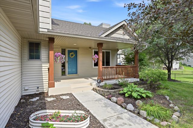6592 Albert Court, Lino Lakes, MN 55038