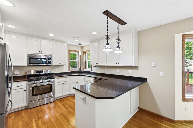 6592 Albert Court, Lino Lakes, MN 55038