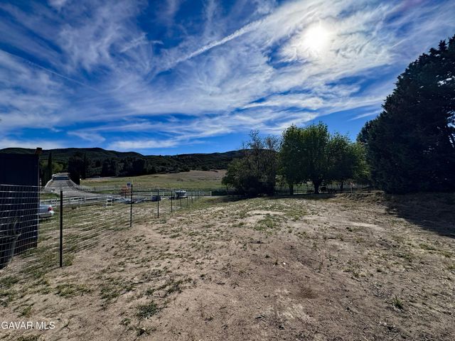 Ranch Club Rd & Kiptree Dr, Lake Elizabeth, CA 93532