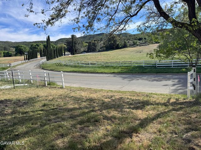 Ranch Club Rd & Kiptree Dr, Lake Elizabeth, CA 93532