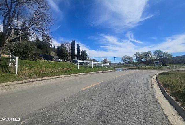 Ranch Club Rd & Kiptree Dr, Lake Elizabeth, CA 93532
