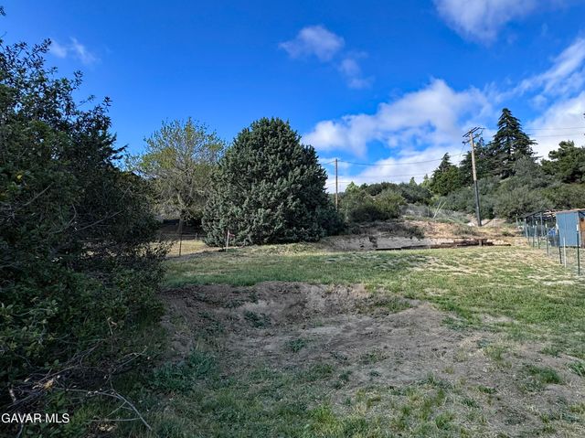 Ranch Club Rd & Kiptree Dr, Lake Elizabeth, CA 93532