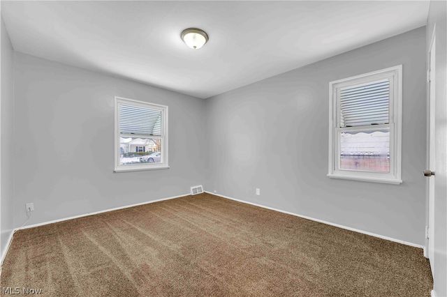 26450 Drakefield Avenue, Euclid, OH 44132