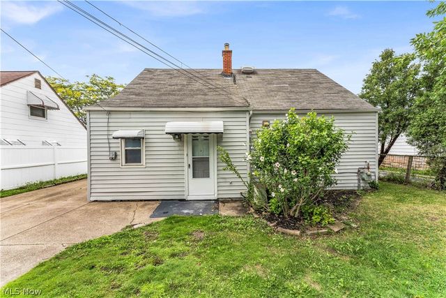 26450 Drakefield Avenue, Euclid, OH 44132