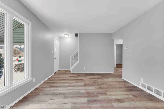26450 Drakefield Avenue, Euclid, OH 44132