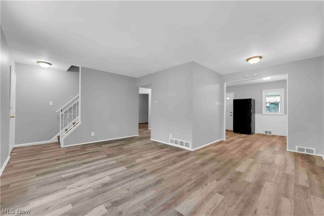 26450 Drakefield Avenue, Euclid, OH 44132