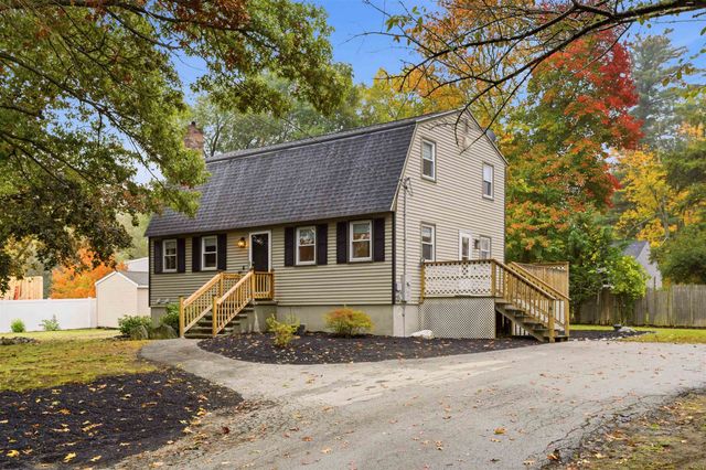 8 Edwards Street, Salem, NH 03079