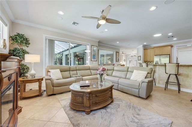 65 Heritage WAY, Naples, FL 34110