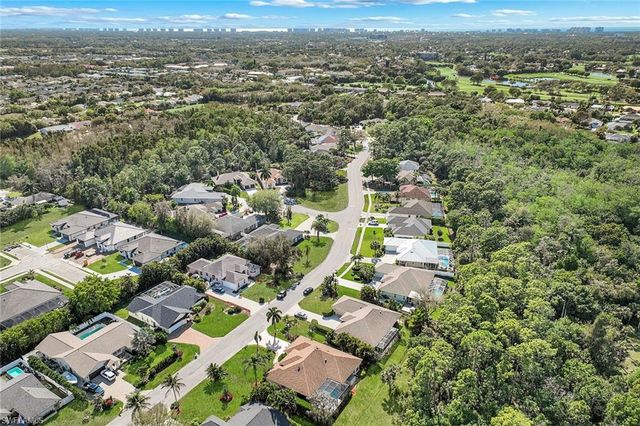 65 Heritage WAY, Naples, FL 34110