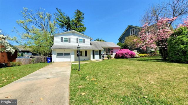 6405 MIDDLEBURG LN, Bethesda, MD 20817