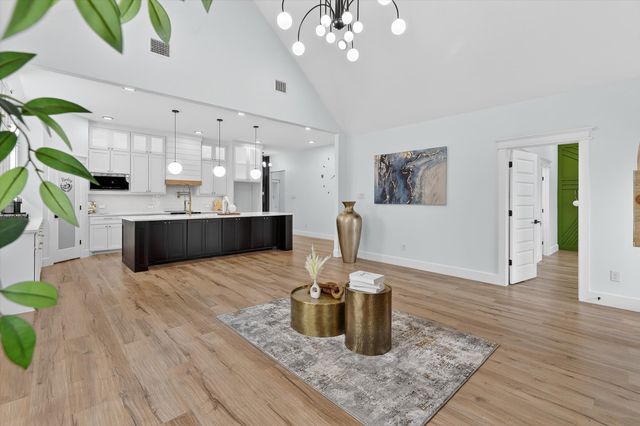 1312 Wayne St, Haltom City, TX 76117