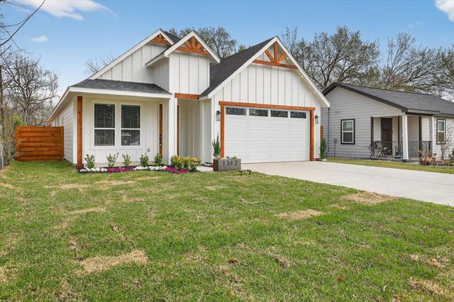 1312 Wayne St, Haltom City, TX 76117