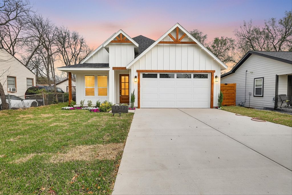 1312 Wayne St, Haltom City, TX 76117