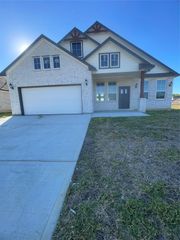 115 Pecan Grove Court, Anahuac, TX 77514