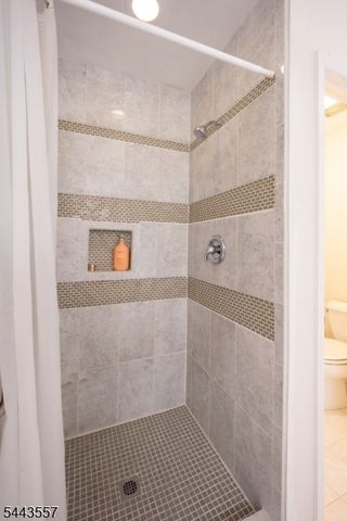 7 Stone Mountain Ct, Montgomery Twp., NJ 08558