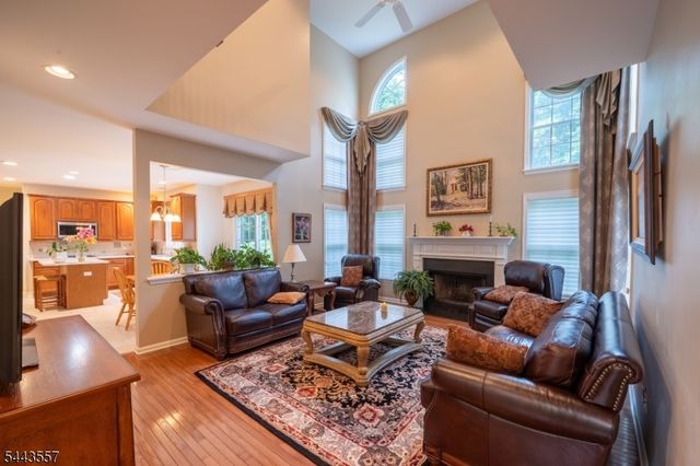 7 Stone Mountain Ct, Montgomery Twp., NJ 08558