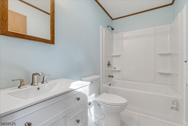 27 Seminole Ave, Rockaway Twp., NJ 07866