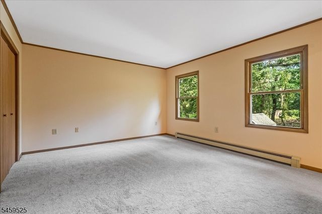 27 Seminole Ave, Rockaway Twp., NJ 07866