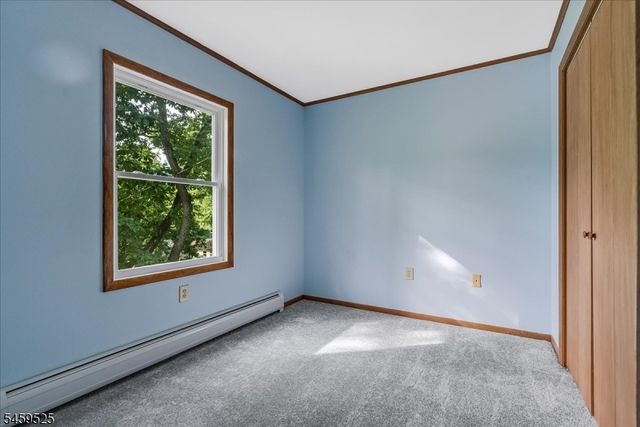 27 Seminole Ave, Rockaway Twp., NJ 07866