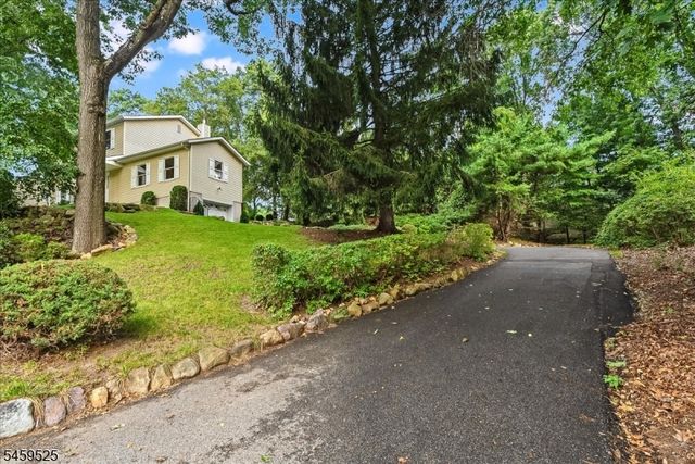 27 Seminole Ave, Rockaway Twp., NJ 07866