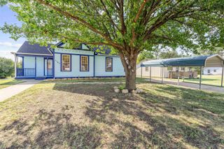 1103 N 3rd St, Salina, KS 67401