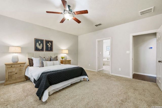 1927 ROARING FRK, San Antonio, TX 78260