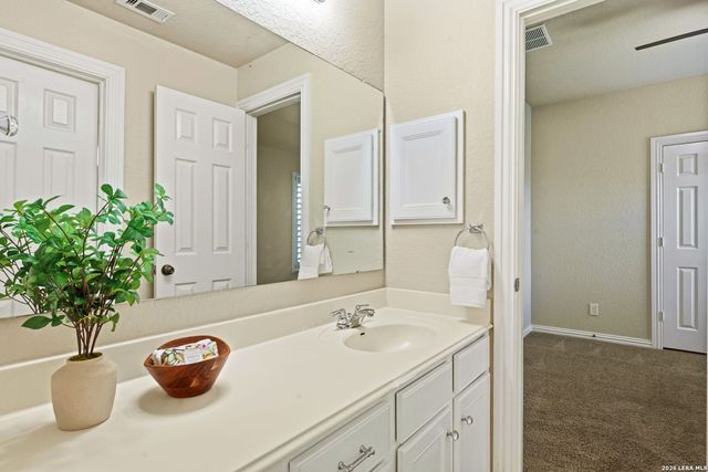 1927 ROARING FRK, San Antonio, TX 78260