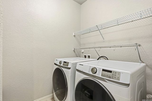 1927 ROARING FRK, San Antonio, TX 78260