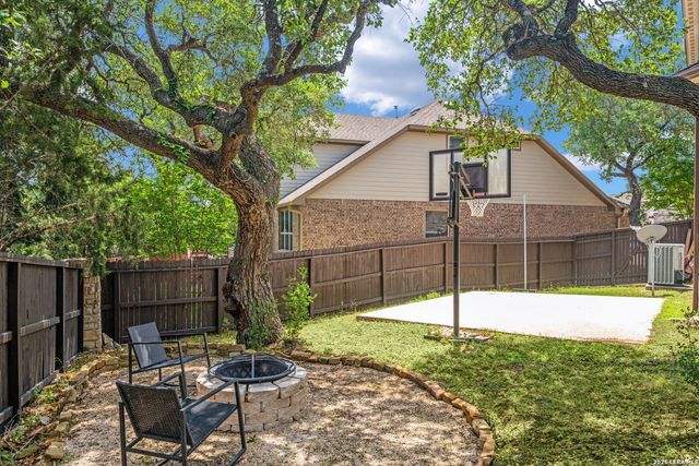 1927 ROARING FRK, San Antonio, TX 78260