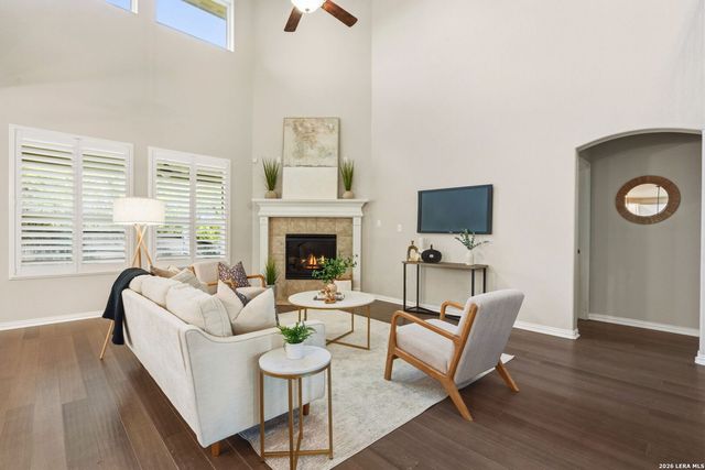 1927 ROARING FRK, San Antonio, TX 78260