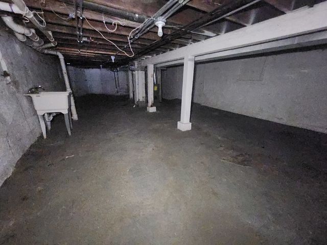 12211 S Wallace Street, Chicago, IL 60628