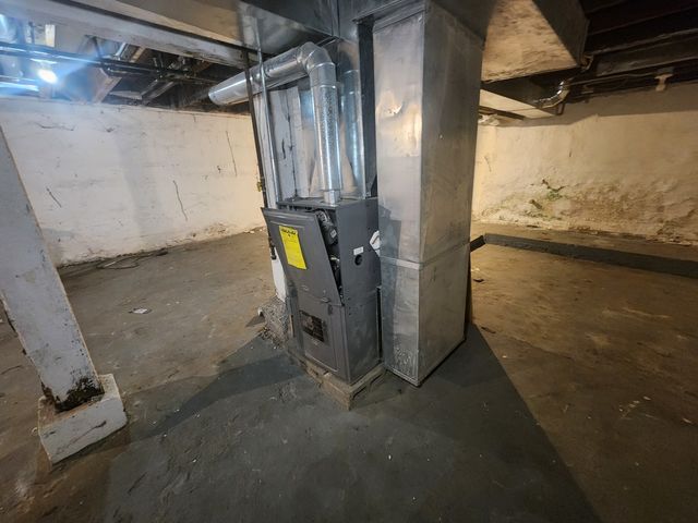 12211 S Wallace Street, Chicago, IL 60628