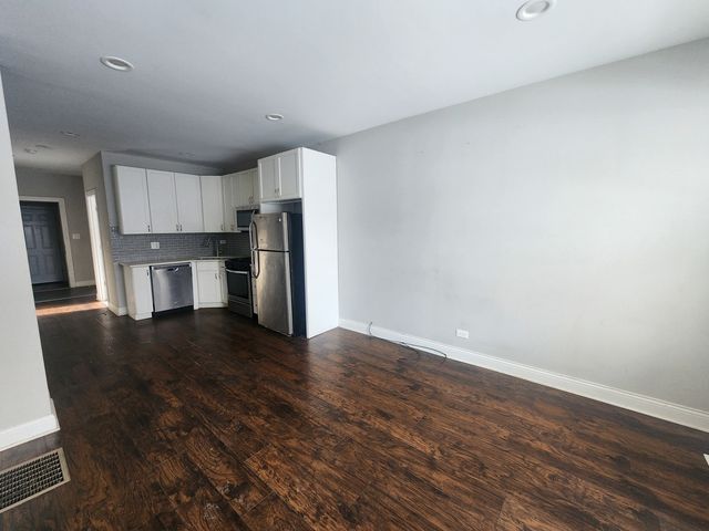 12211 S Wallace Street, Chicago, IL 60628