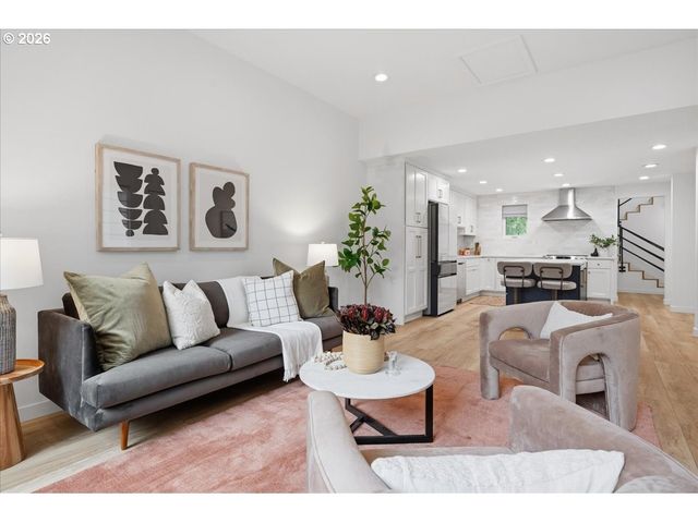 10313 Sw 87TH Ave, Portland, OR 97223