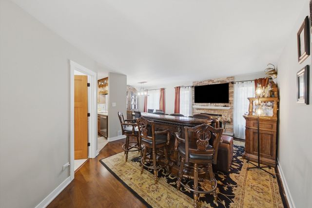 12254 S Dogwood Lane 1B, Palos Heights, IL 60463