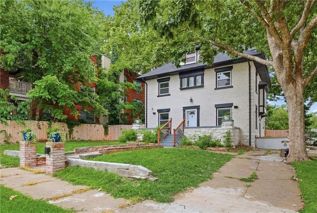 2708 Tracy Avenue, Kansas City, MO 64109